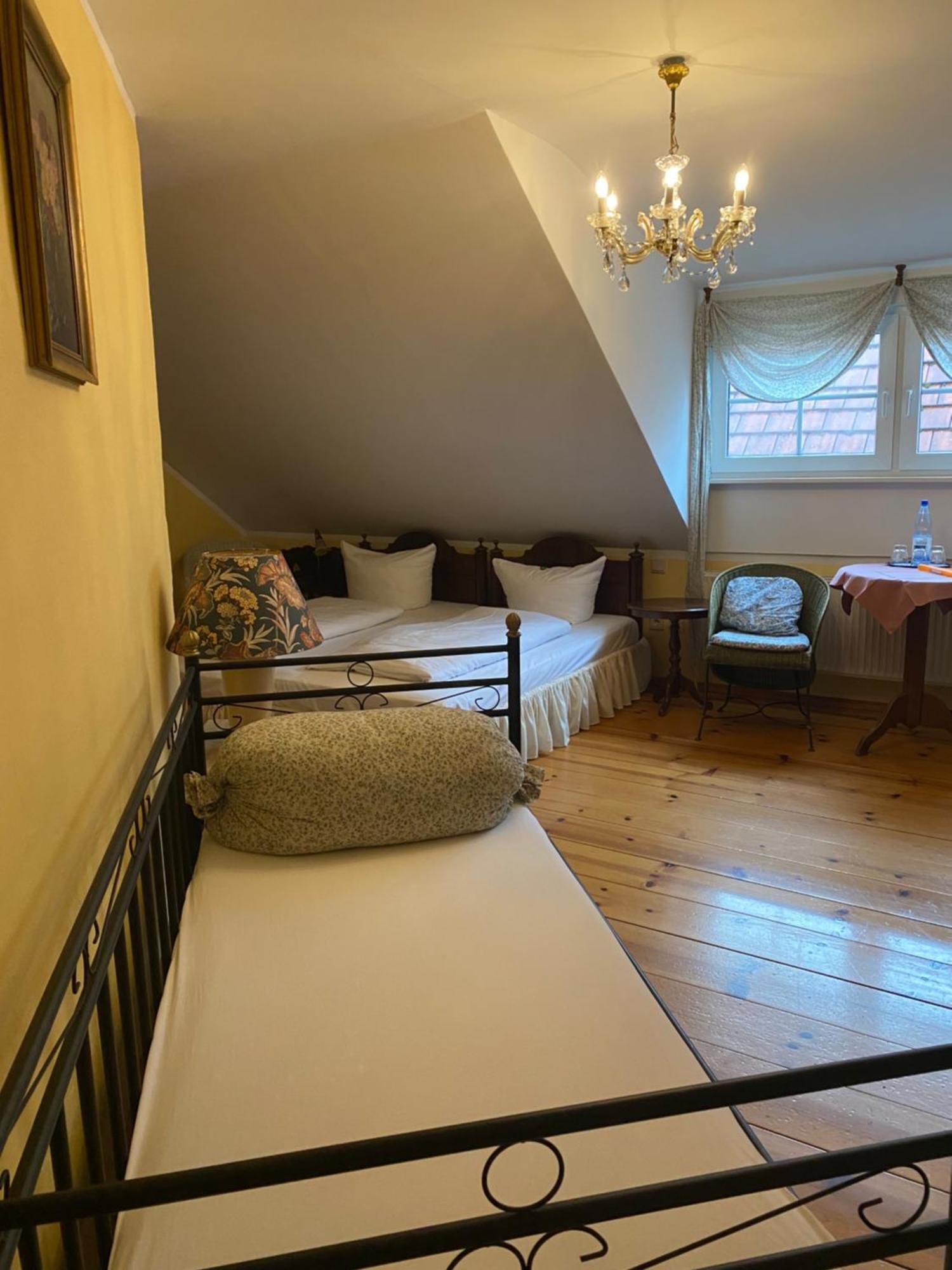 Hotel Alte Försterei Kloster Zinna Rum bild