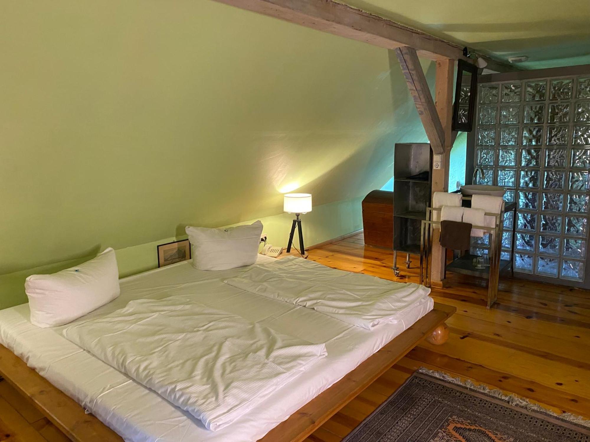Hotel Alte Försterei Kloster Zinna Exteriör bild