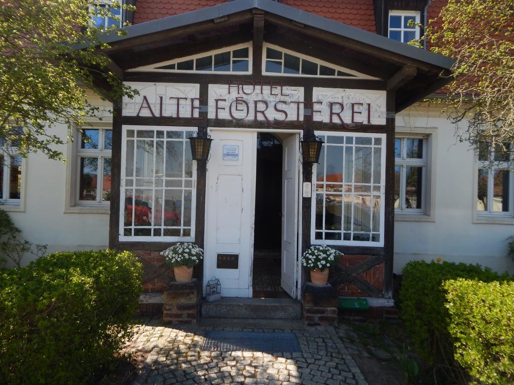 Hotel Alte Försterei Kloster Zinna Exteriör bild